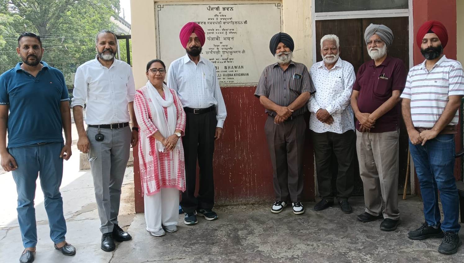 ਪੰਜਾਬੀ ਭਵਨ ਦੇ 60ਵੇਂ ਨੀਂਹ ਪੱਥਰ ਦਿਵਸ ’ਤੇ ਅਕਾਡਮੀ ਦੇ ਸਮੂਹ ਮੈਂਬਰਾਂ ਨੂੰ ਵਧਾਈ